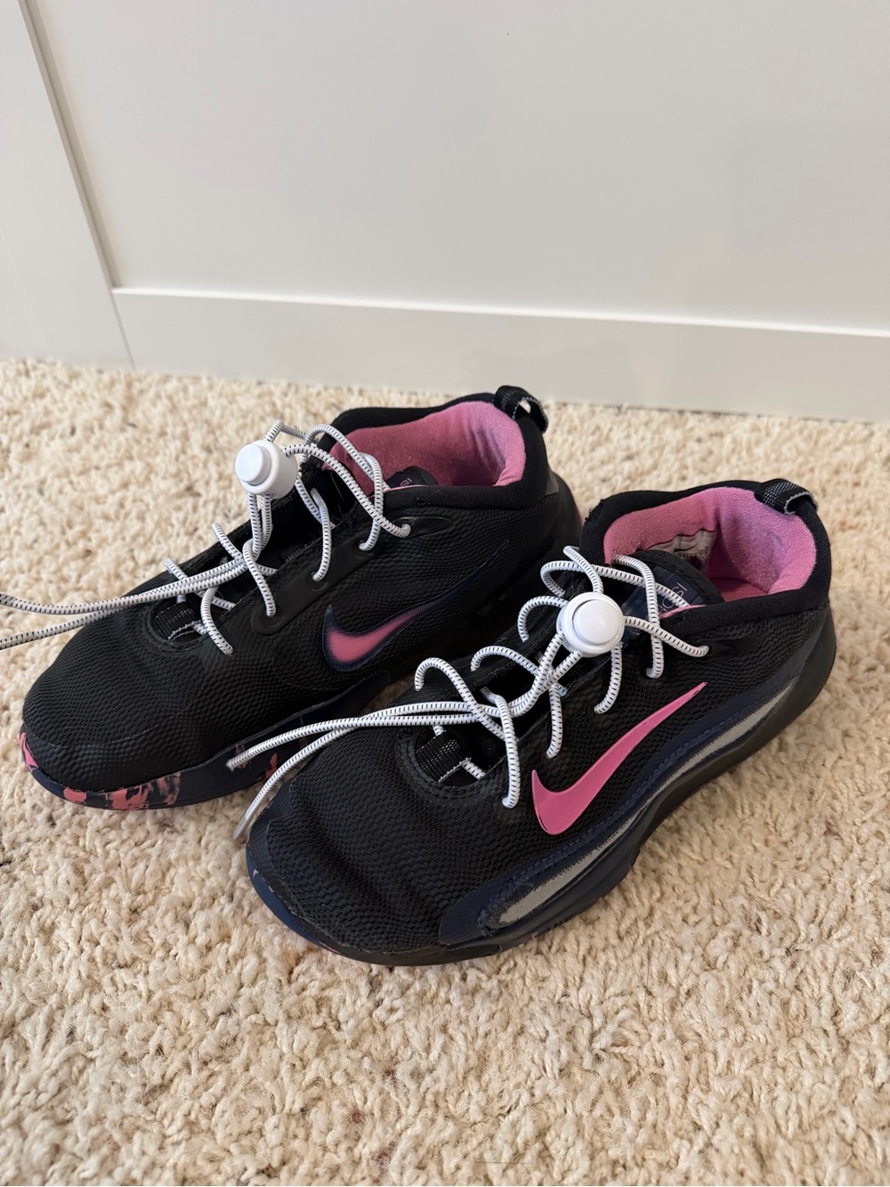 Nike Girls Size 3, Pink Isofly Athletic Sneakers
